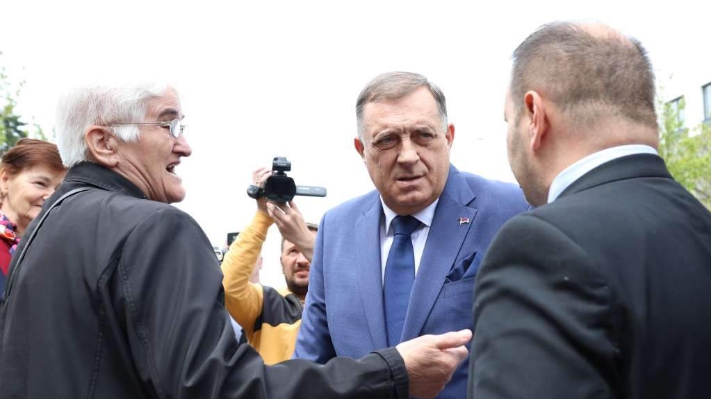 Sud BiH ukinuo pritvor Miloradu Dodiku, određene mjere zabrane