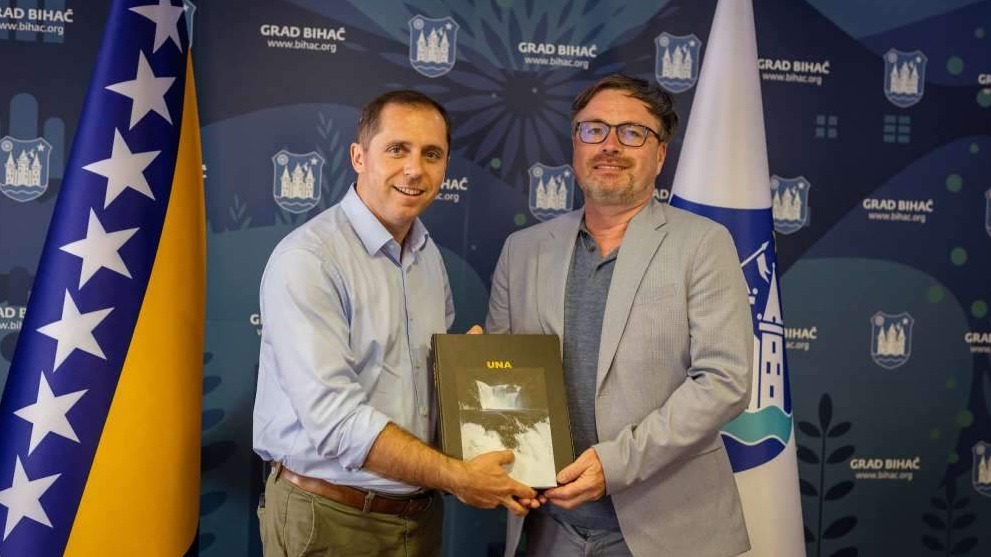Ambasador Slovenije i gradonačelnik Bihaća zajedno na putu ka Srebrenici