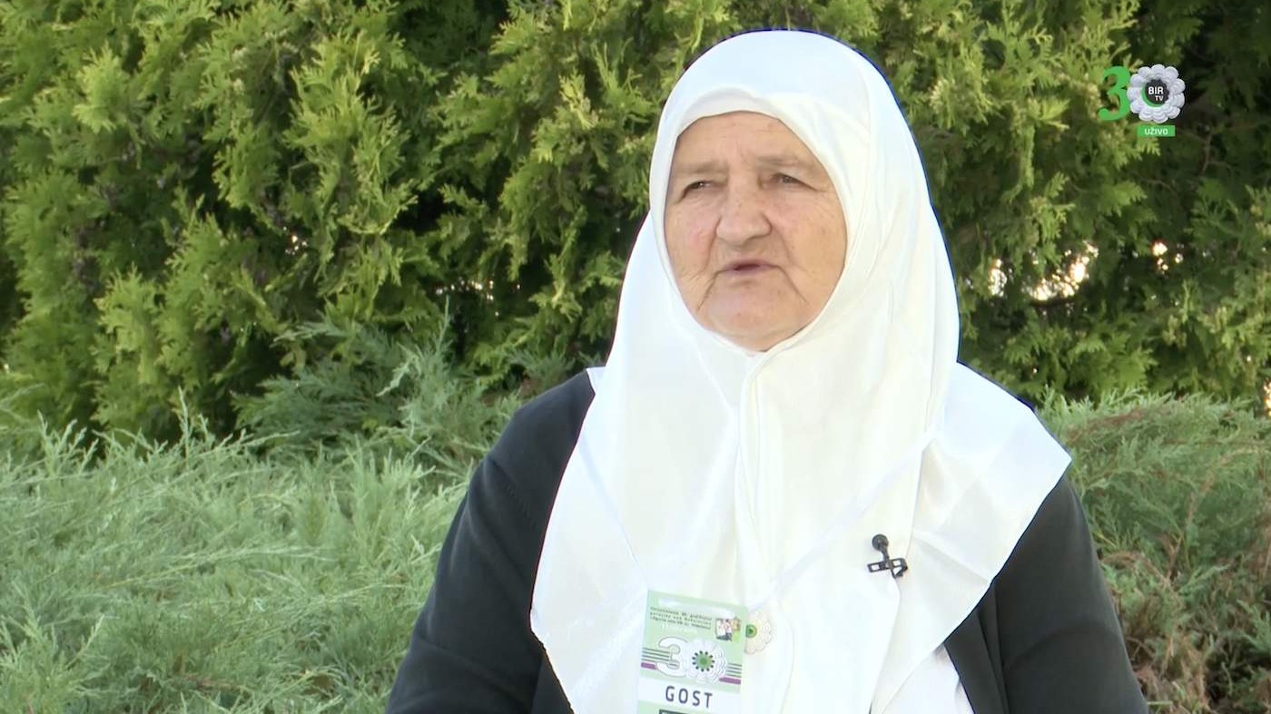 Trideset godina od genocida u Srebrenici – Majka Ramiza Gurdić u emotivnom svjedočenju: "Još tražim glavu svog sina"