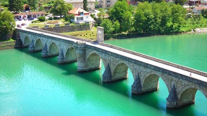 Na današnji dan na ahiret preselio Koca Mimar Sinan graditelj mosta Mehmed-paše Sokolovića