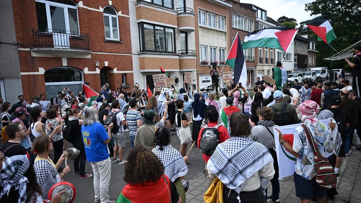Skup podrške Palestini održan ispred izraelske ambasade u Briselu