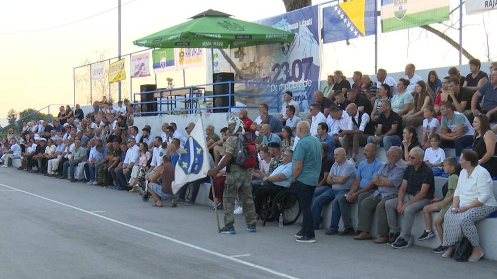 U cazinskoj mjesnoj zajednici Krivaja obilježena godišnjica vojne operacije "Spržena zemlja"