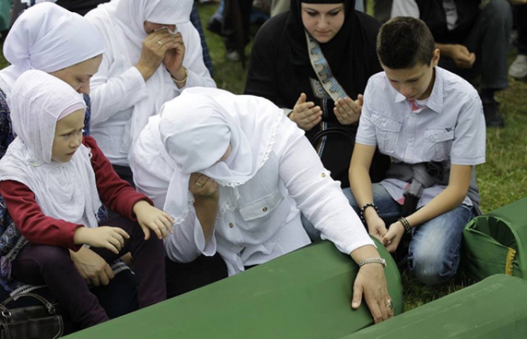 Majke Srebrenice u Potočarima će podijeliti 25.000 bijelih marama