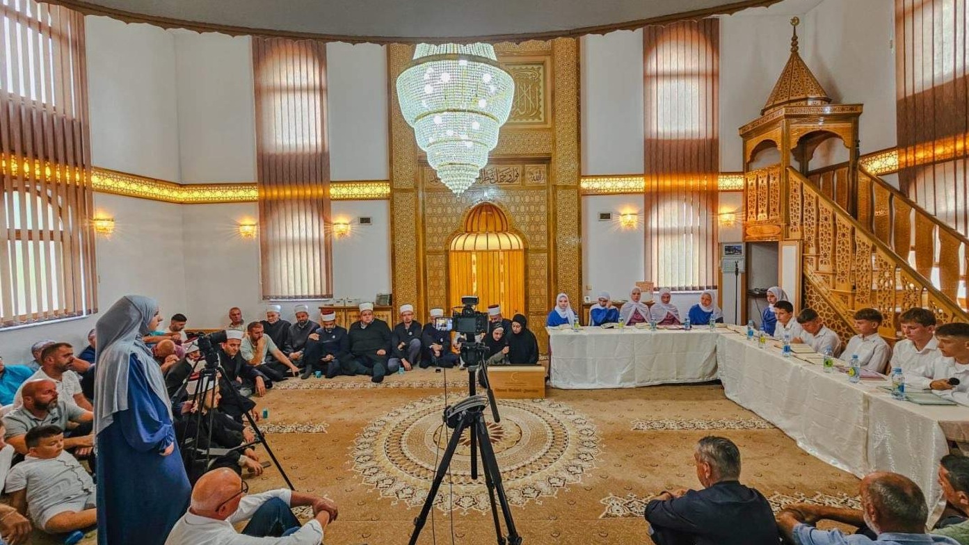 Džemat Kruhari-Jezernice: Svečanost hatma dove za mladih 11 učača Kur'ana