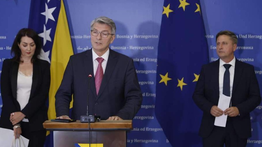 Mehmedović, Emrić i Baručija predstavili podatke o nedovoljnoj zastupljenosti Bošnjaka u državnim institucijama