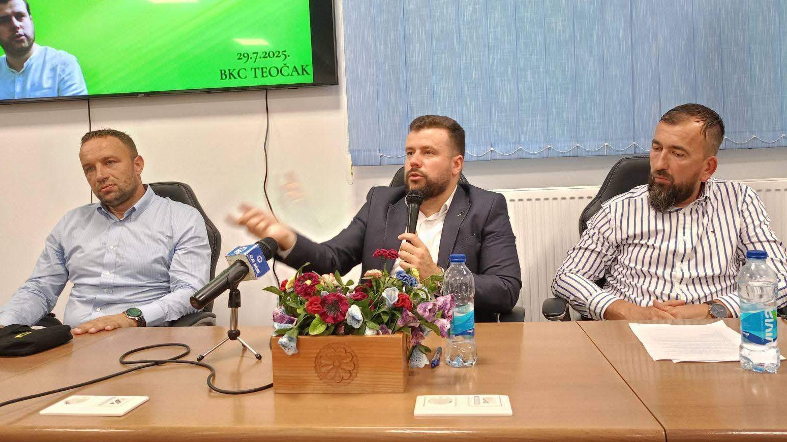 Tribina "Din, dunjaluk i domovina" okupila veliki broj vjernika u Teočaku