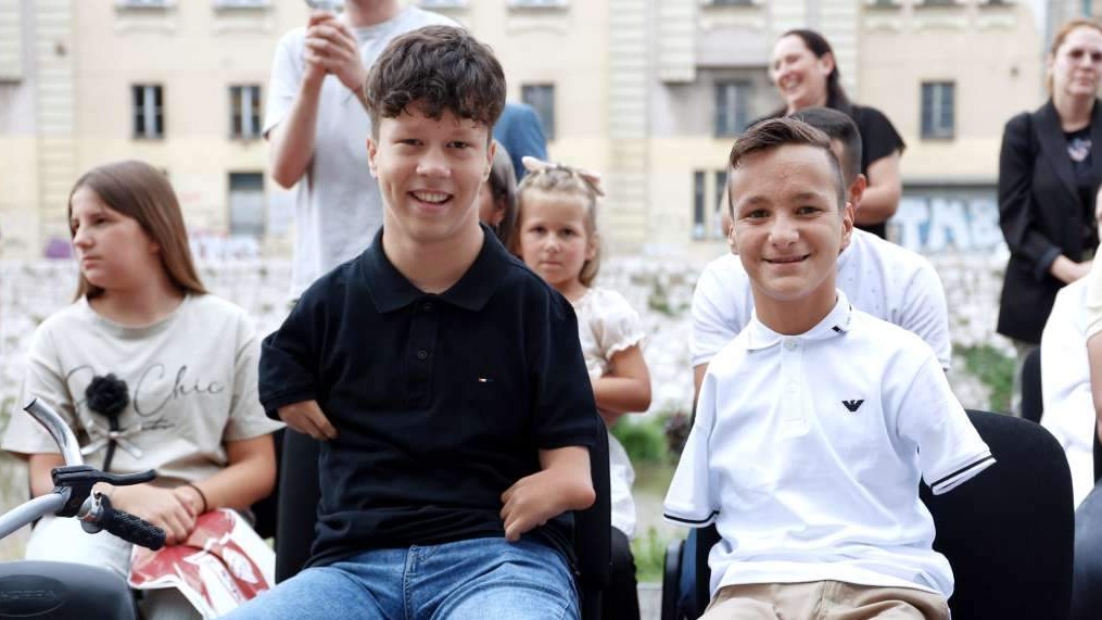 Federalno ministarstvo kulture i sporta uručilo zlatne plakete Barlovu i Zulfiću