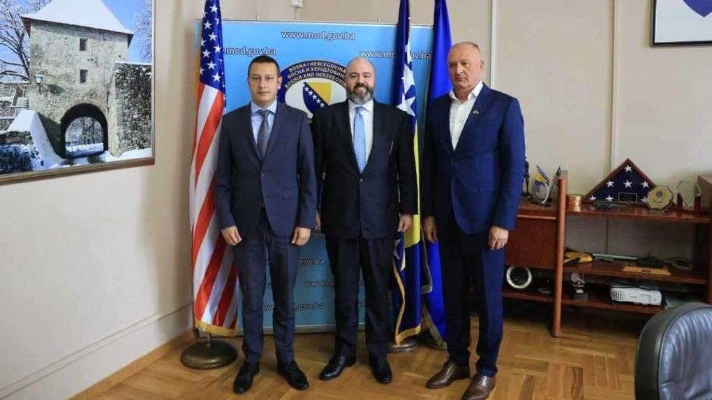  Američki zvaničnik David Baker u službenoj posjeti ministru Helezu