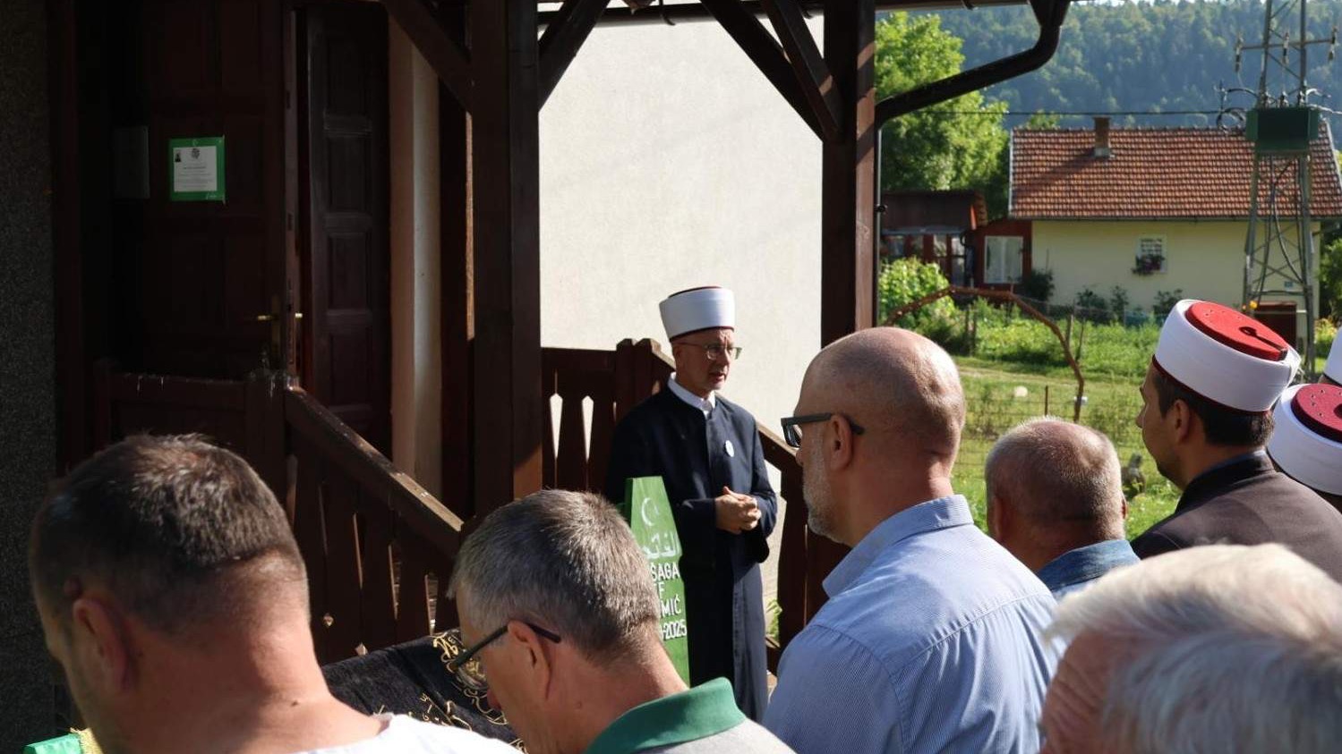 Klanjana dženaza Pašaga-ef. Đelmiću: Preko 50 godina brinuo o vjerskom životu u džematu Nevačka (MIZ Vlasenica) 