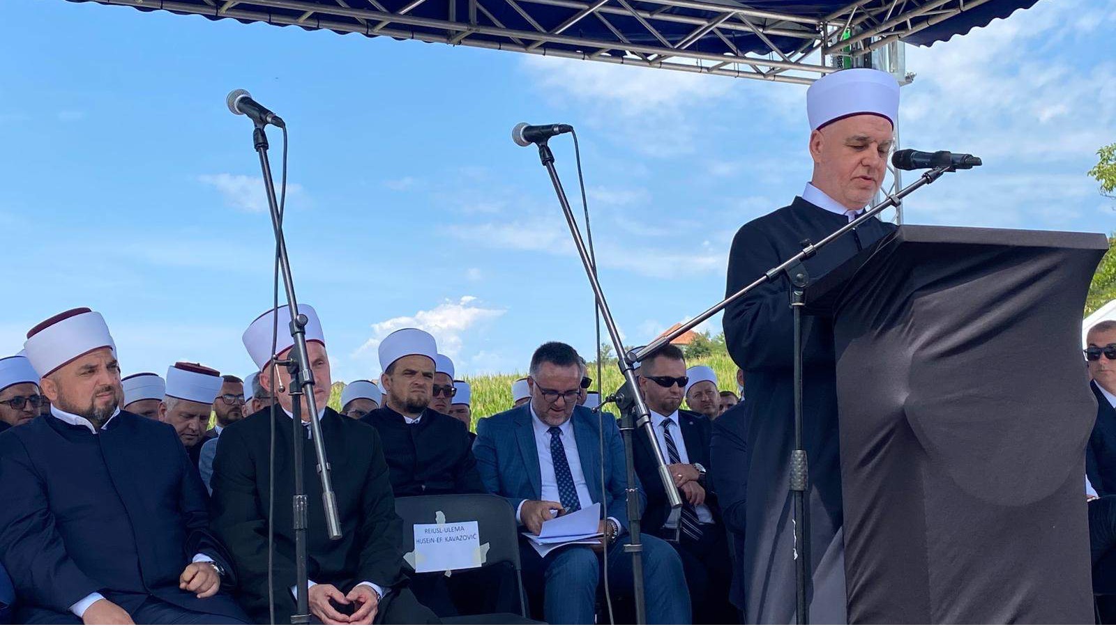 Reisul-ulema Kavazović: Džamija je svjetionik vjere i ogledalo našeg morala