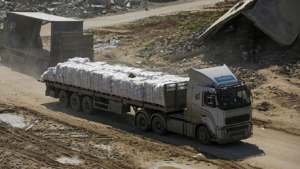 Dvadeset Palestinaca poginulo nakon prevrtanja kamiona s humanitarnom pomoći u centralnoj Gazi