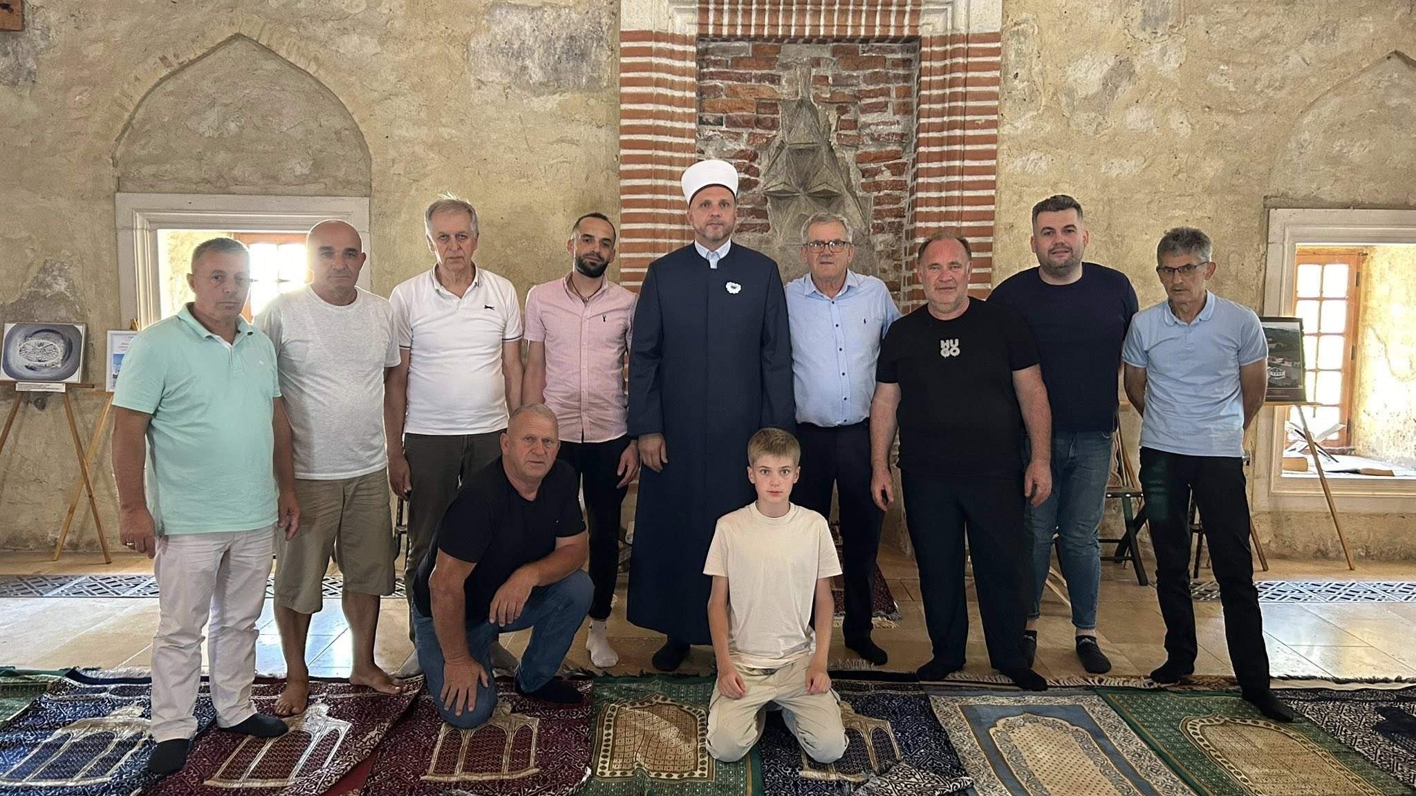 Glavni imam MIZ Maglaj održao hutbu u historijskoj džamiji Malkoč-bega u Šiklošu