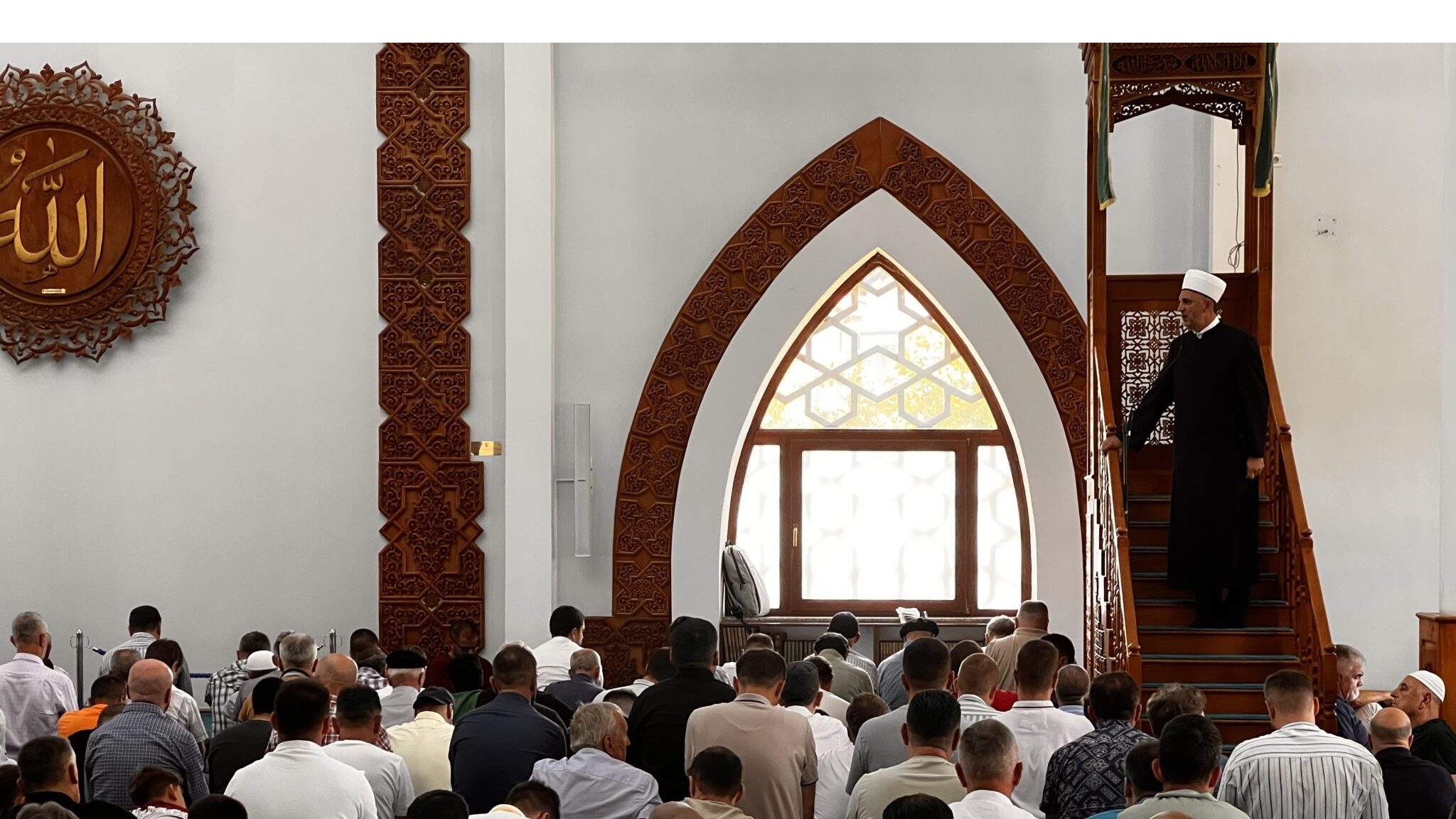 Glavni imam dr. Abdulgafar Velić održao hutbu u Istiklal džamiji
