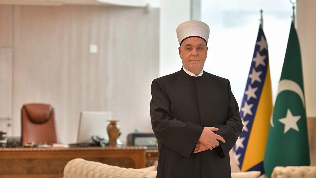 Reisul-ulema Islamske zajednice u BiH Husein-ef. Kavazović za “Avaz”: Klanjati u inat nekome je zabranjeno!