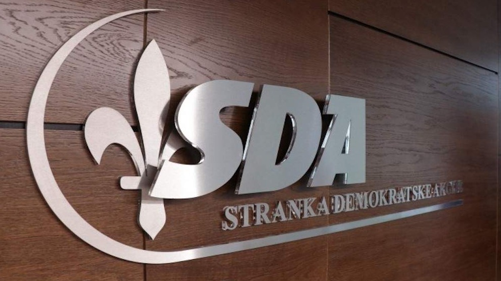 SDA: Oduzimanje mandata Dodiku važan korak, ali mora biti smijenjen i s pozicije predsjednika SNSD-a