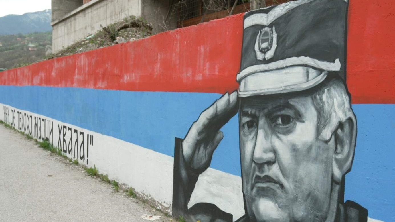 Udruženje žrtava i svjedoka genocida uputilo dopis za uklanjanje murala zločincu Ratku Mladiću 