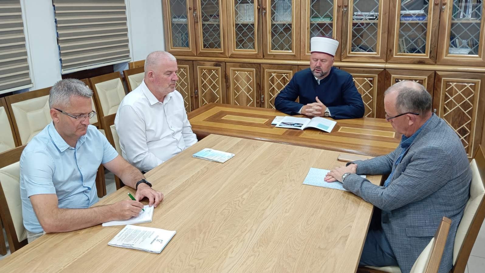  Hafiz prof. dr. Safvet Halilović dobitnik priznanja ”Hasan ef. Škapur” za 2025. godinu