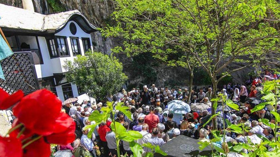 Obilježavanje mevluda je pohvalna radnja i svjedočanstvo ljubavi prema Poslaniku Muhammedu, a. s.