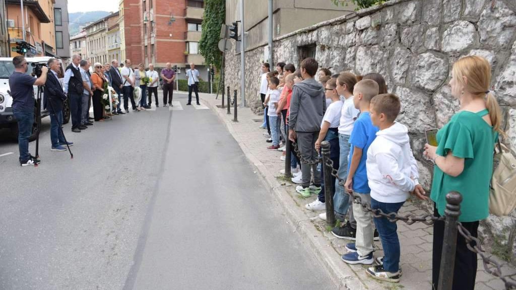 Obilježena 33. godišnjica tragičnog stradanja djece u sarajevskoj ulici Čekaluša