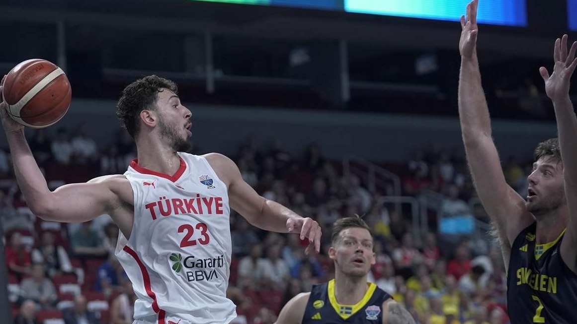 Turska pobijedila Švedsku i postala prvi četvrtfinalista Eurobasketa: Čekaju boljeg iz duela Poljske i Bosne i Hercegovine