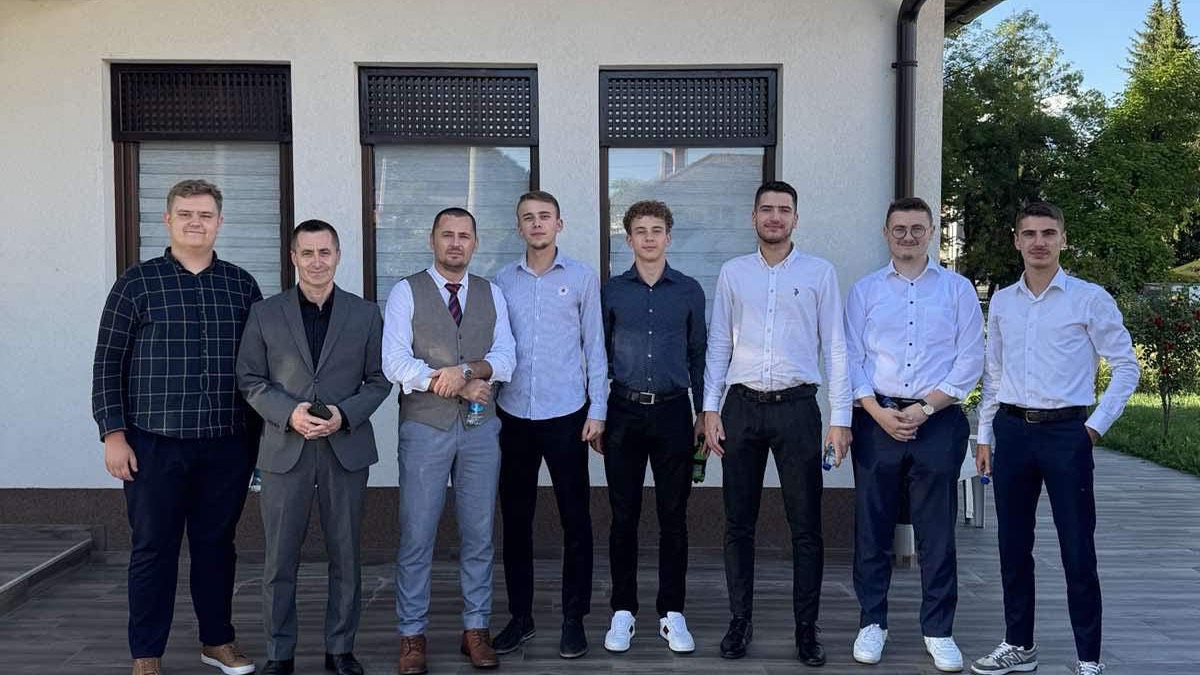 Učenici medrese predvodili džuma-namaz u povratničkim džematima Rogatice