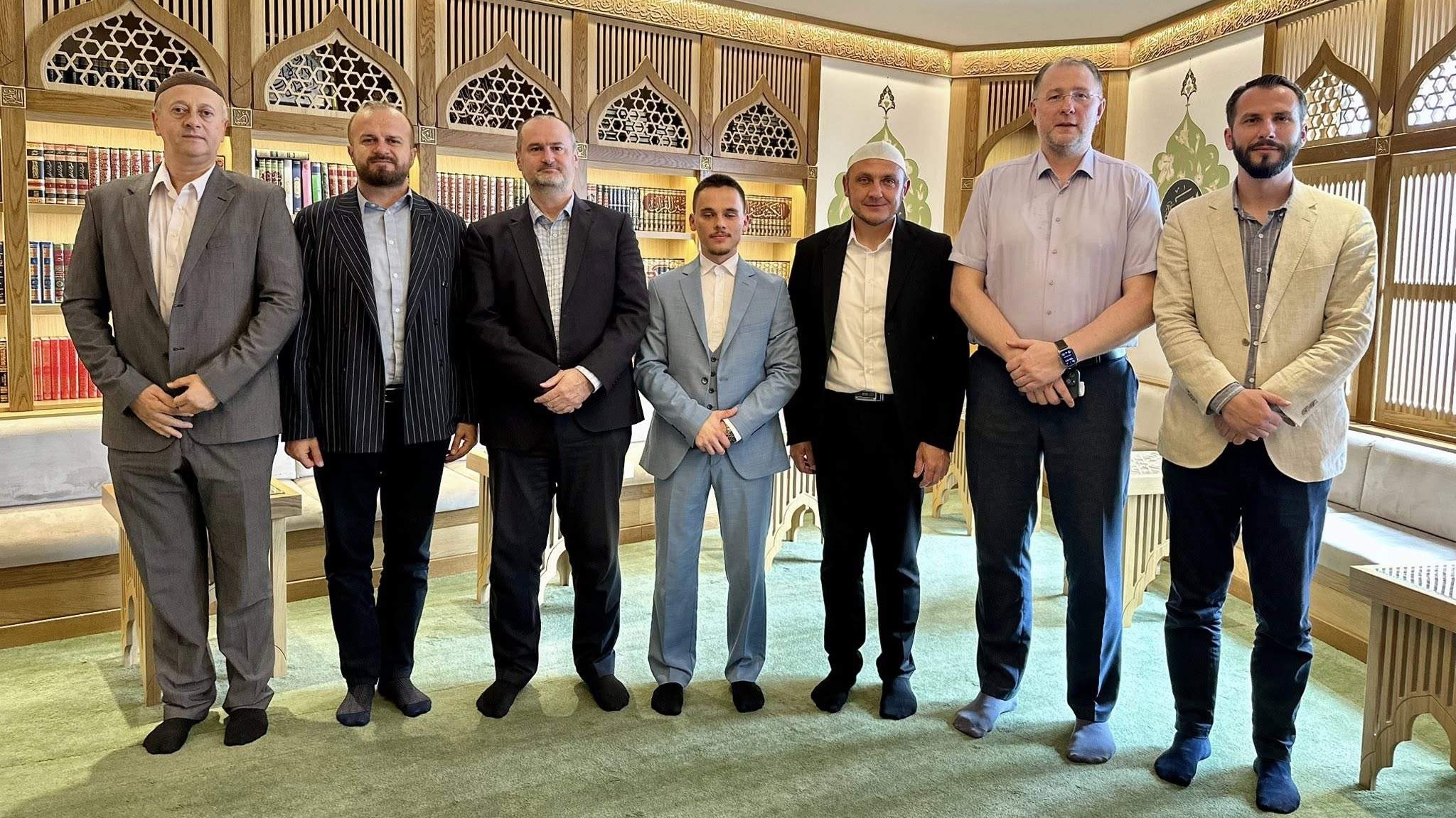 Almin-ef. Okić, imam džemata Mujkanovići – novi hafiz Kur’ana iz Kozarca