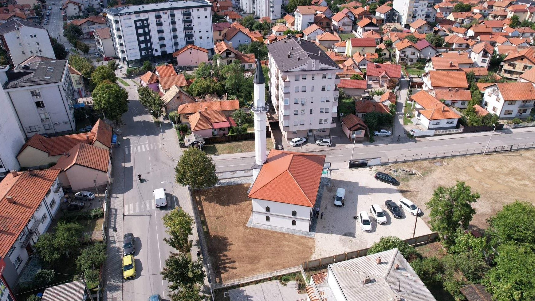 Otvorenje treće obnovljene džamije u Bijeljini: Povratak džamije Ahmed-bega Salihbegovića nakon tri decenije izgnanstva