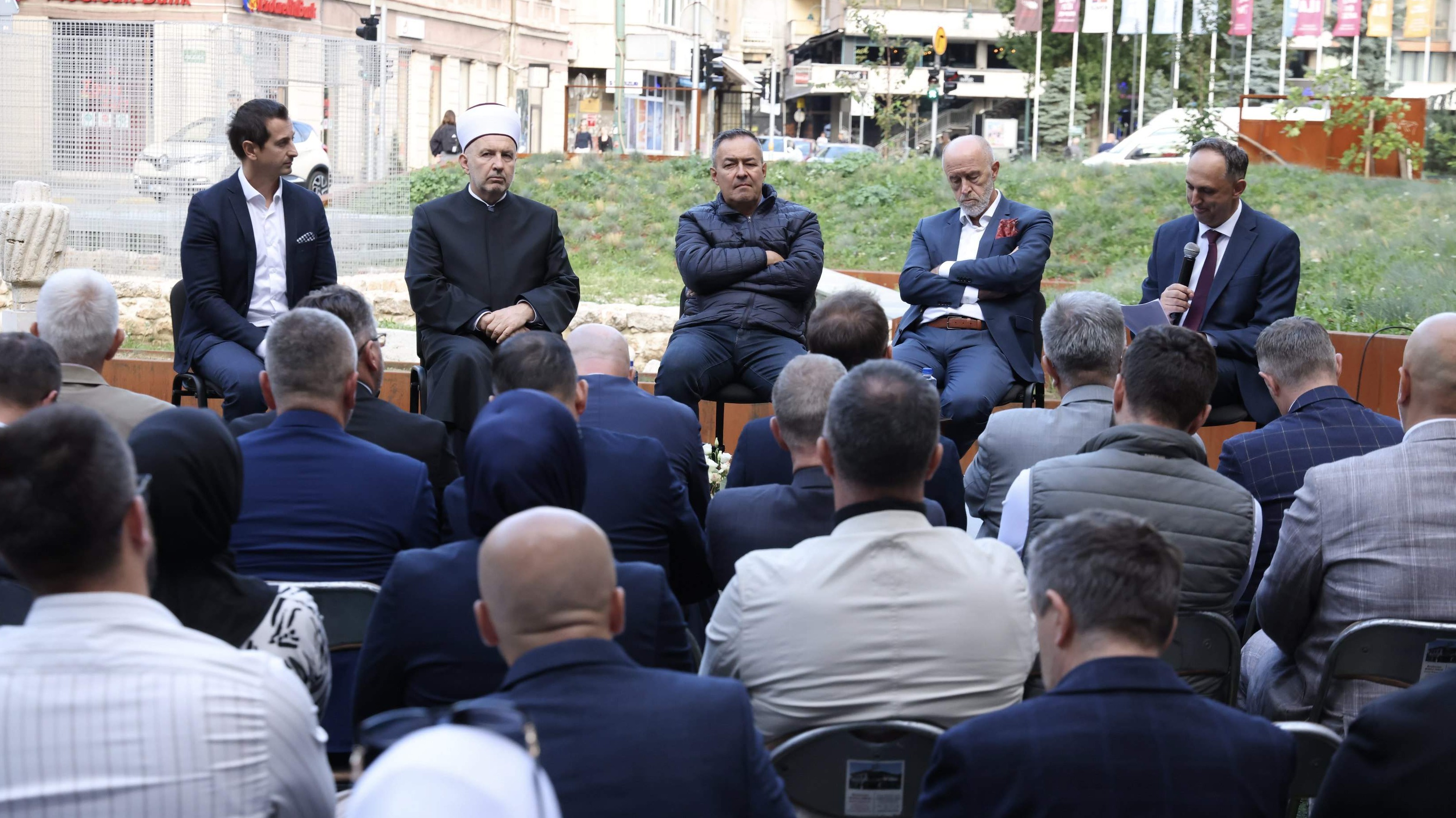 U haremu porušene Kalin hadži Alijine džamije održan okrugli sto o vjerskoj i socijalnoj misli Bošnjaka između dva svjetska rata