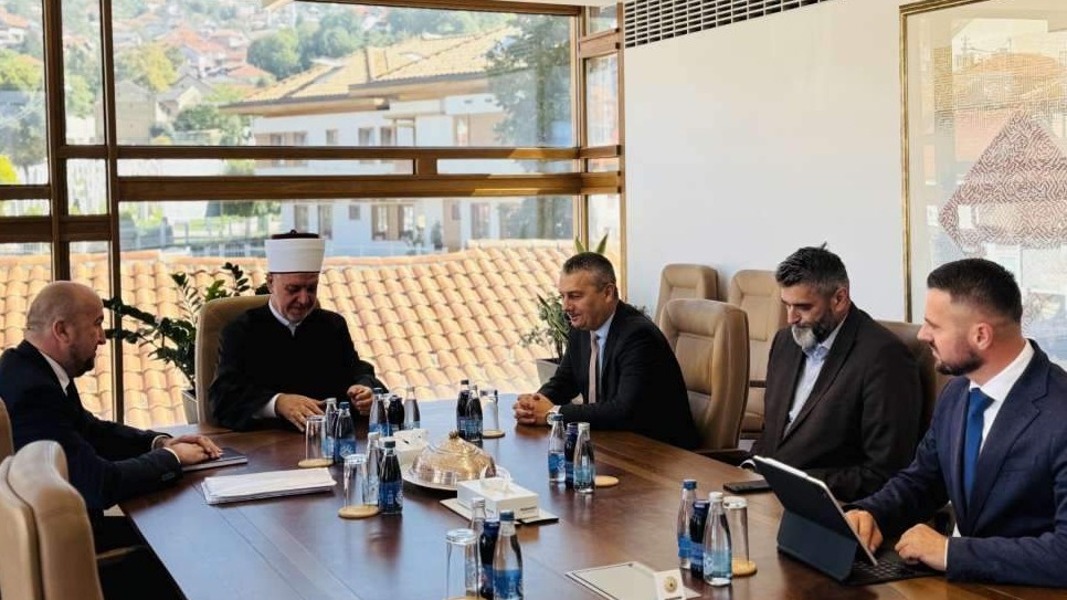 Reisul-ulema Kavazović, Dizdar i Suljagić o nastavku saradnje u podršci Memorijalnom centru i povratnicima