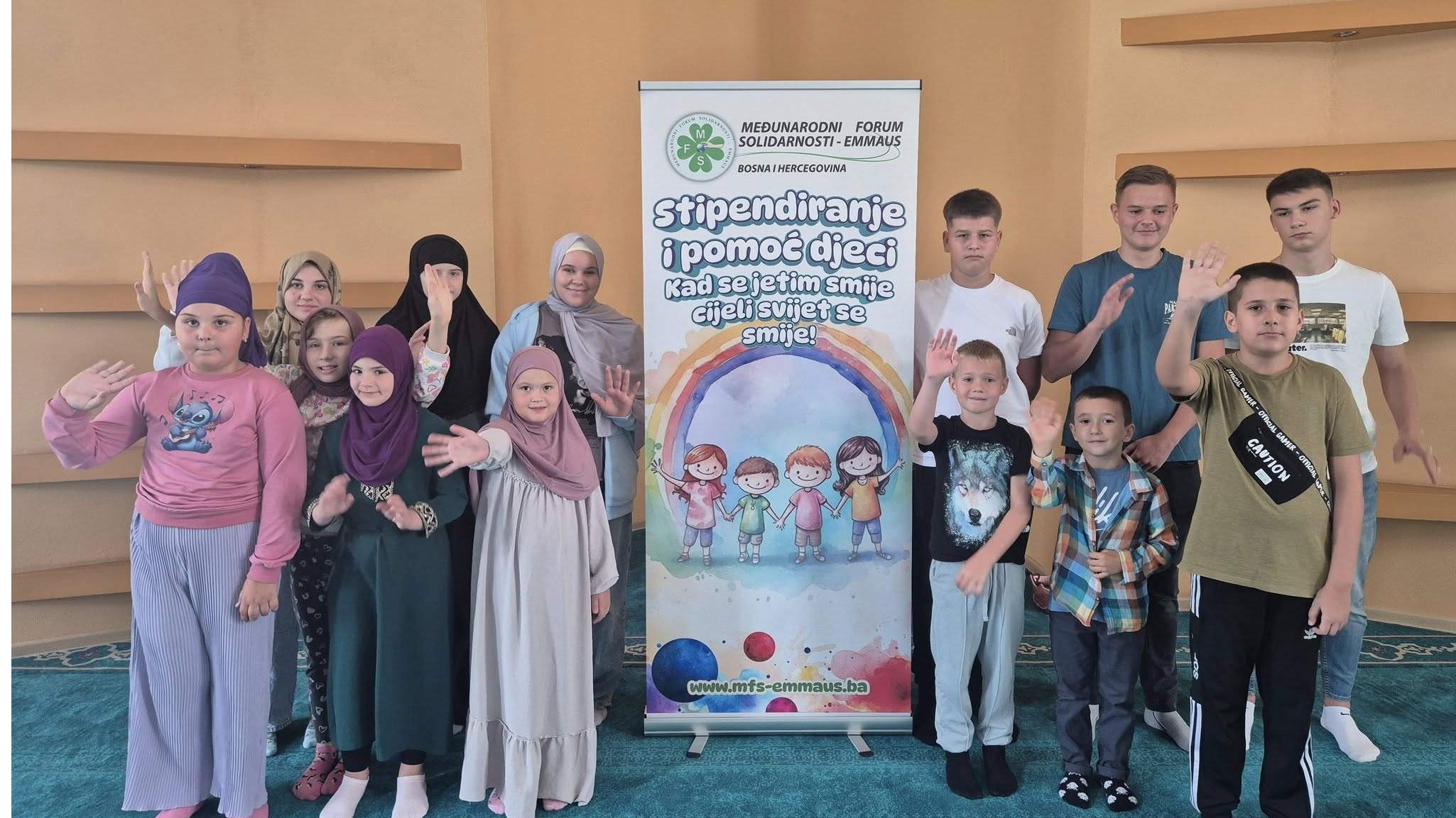 Godinama uz 3.000 jetima: MFS-EMMAUS uspješno završio novu podjelu stipendija