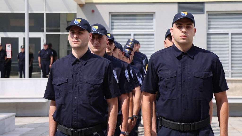 MUP KS: Od 25. septembra sve patrole primjenjuju body kameru, počeli sukcesivno s primjenom