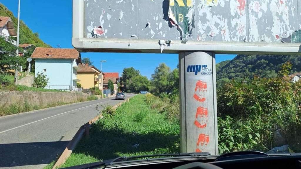 Novi grafiti s likom zločinca Ratka Mladića u Zvorniku