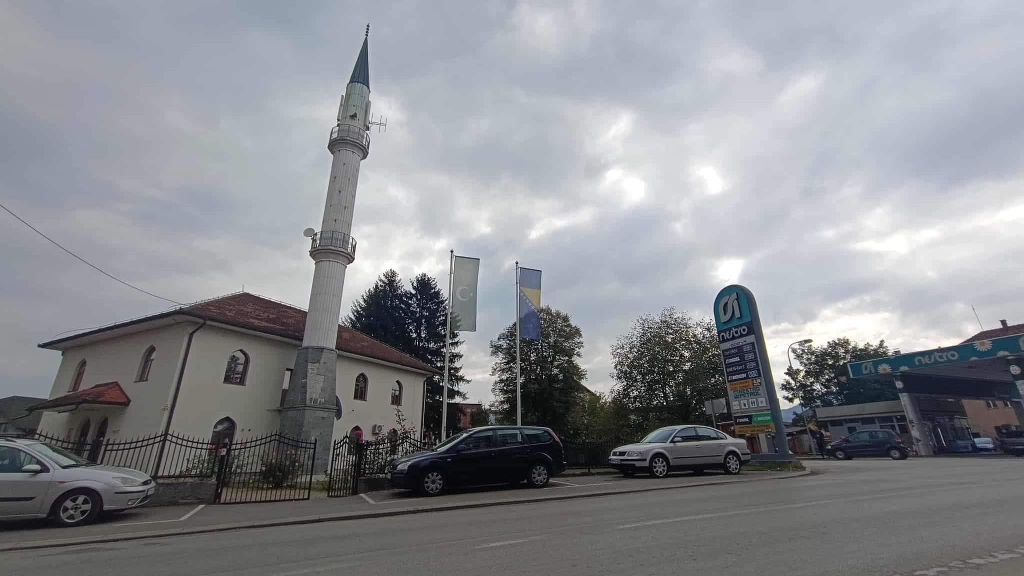Vakufska imovina u Bratuncu: Problem s povratom oduzetog, ali i slobodnim korištenjem vraćenog 