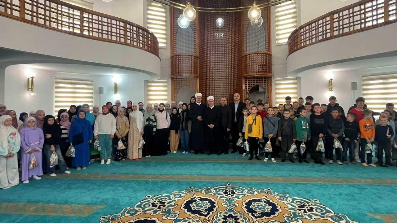 Muftija Kudić posjetio mekteb u bužimskom džematu Varoška Rijeka