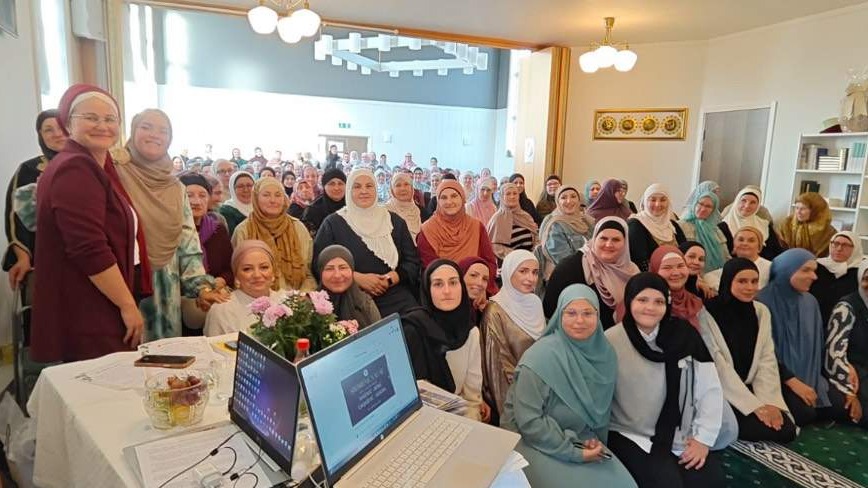 Seminar ženskog aktivizma IZBUŠ-a u Vetlandi: žena u porodici i društvu