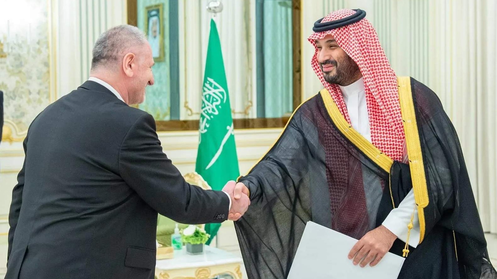 Ambasador Razim Čolić predao akreditive prijestolonasljedniku Kraljevine Saudijske Arabije