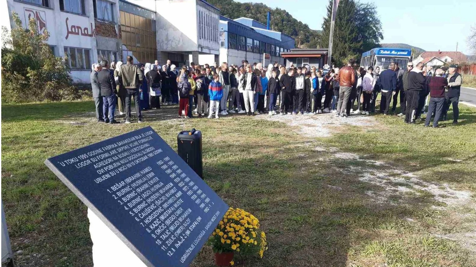 Bivši logoraši obilježavaju godišnjicu zločina u Sanskom Mostu: Tražimo da zločinci budu procesuirani