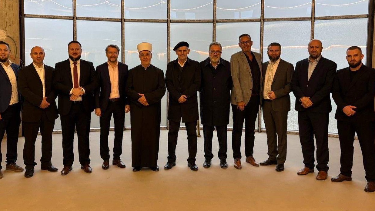 Švedska: Reisul-ulema posjetio prvu bošnjačku džamiju s munarom u Skandinaviji