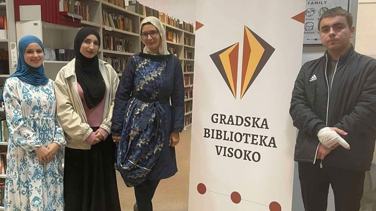 Mjesec knjige: Volontiranje učenika visočke medrese u Gradskoj biblioteci