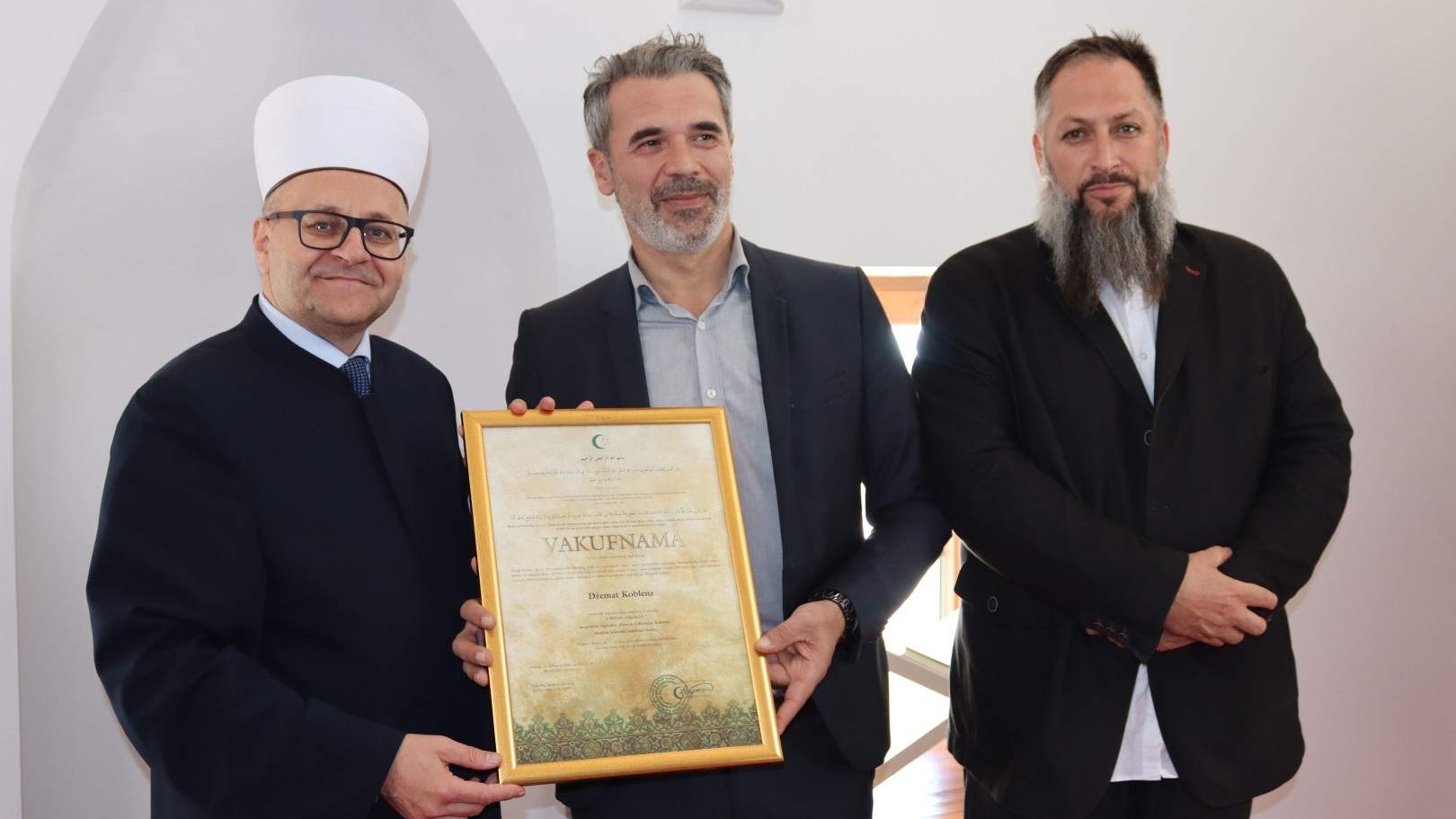 Džemat Goblenc primio zahvalnicu za podršku izgradnji džamije u Rebranima