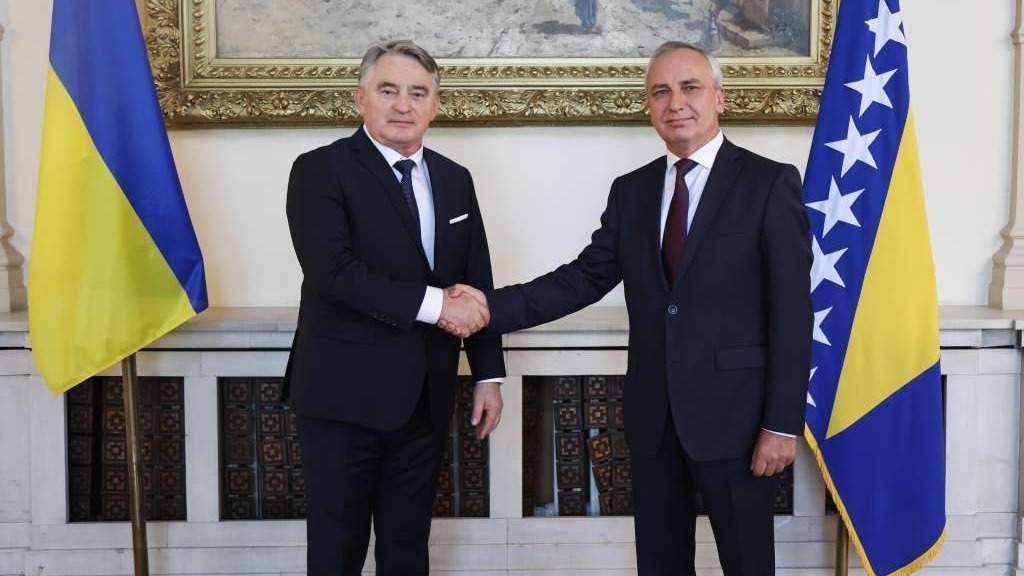 Komšić primio akreditivno pismo ambasadora Ukrajine u BiH Volodymyra Bachynskog