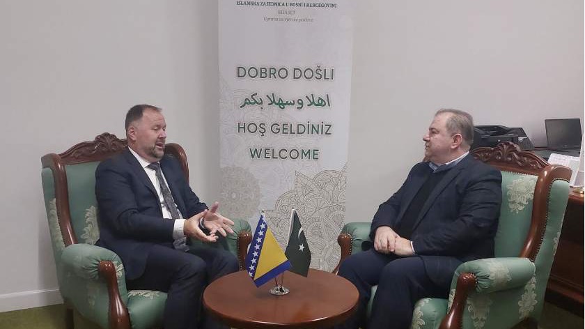 Muftija zenički posjetio Upravu za vjerske poslove