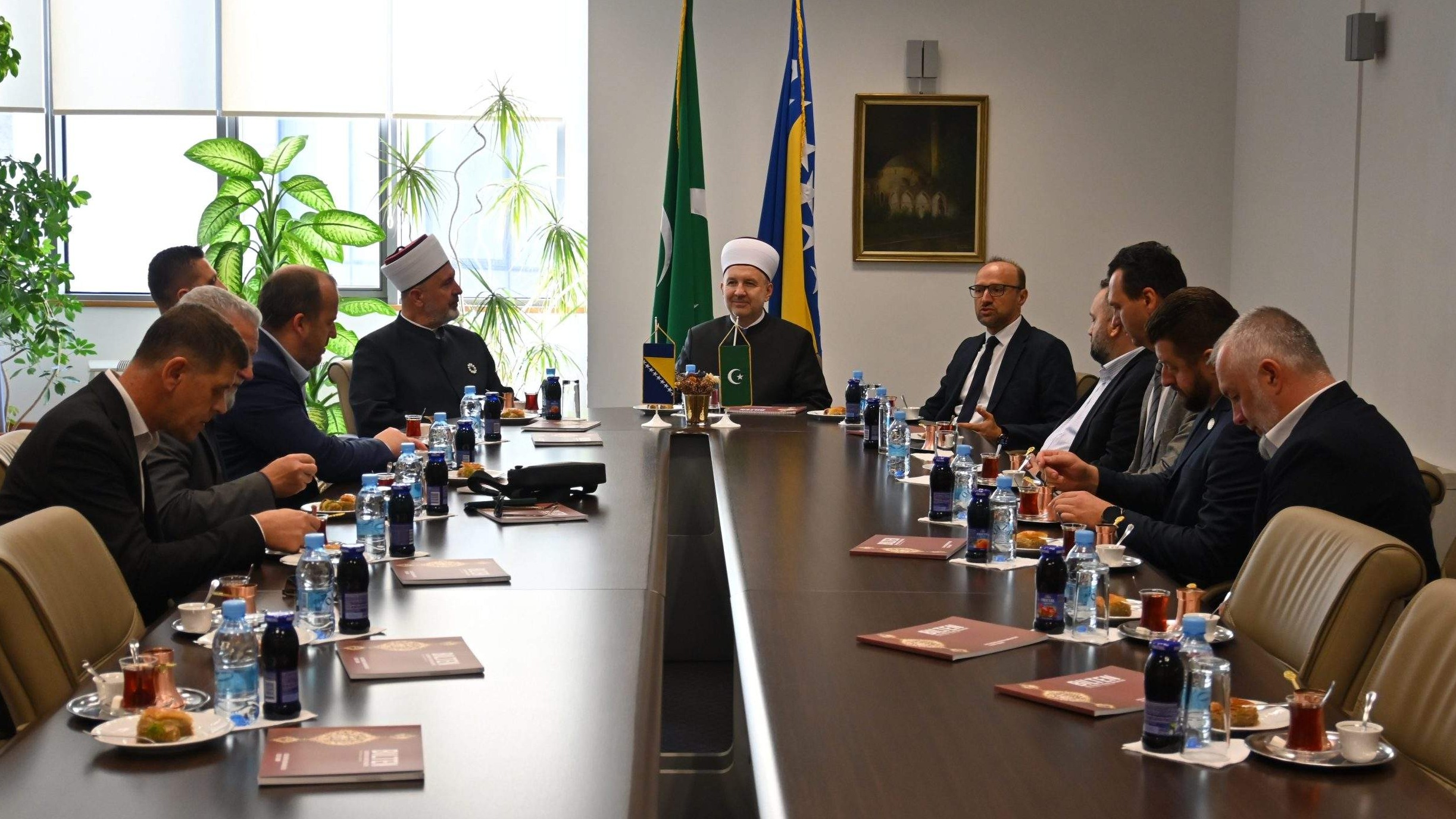 Muftija Grabus se susreo sa muftijom Adilovićem i glavnim imamima Muftijstva travničkog