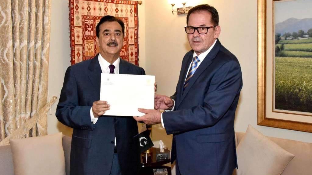 Ambasador Čohodarević i senator Gilani o unapređenju bilateralne saradnje BiH i Pakistana