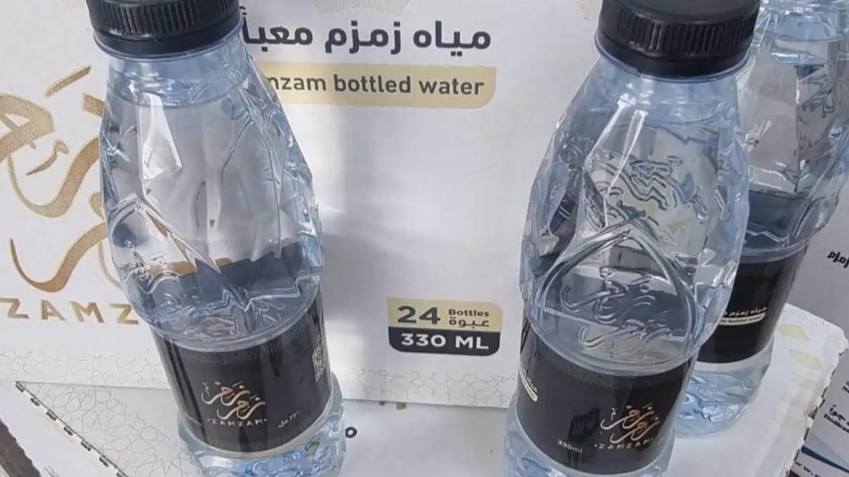  Saudijski građani i rezidenti sada mogu naručiti boce Zemzem vode putem interneta
