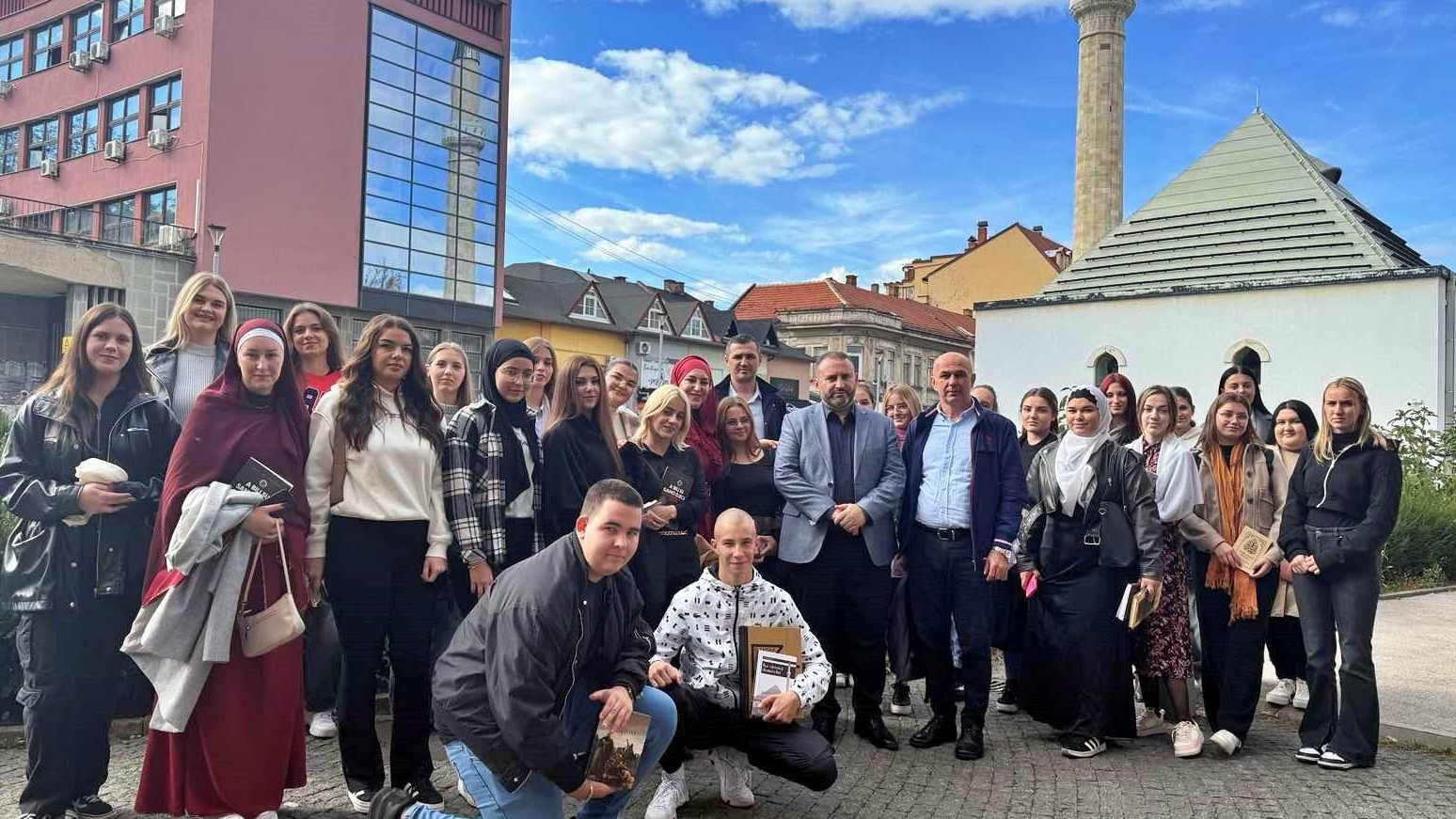 Učenici Mješovite srednje škole posjetili Medžlis Tuzla