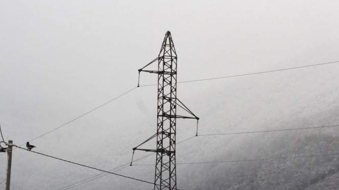 Prelaskom na zimsko računanje vremena jeftinija električna energija od 13 do 16 i od 22 do 7 sati