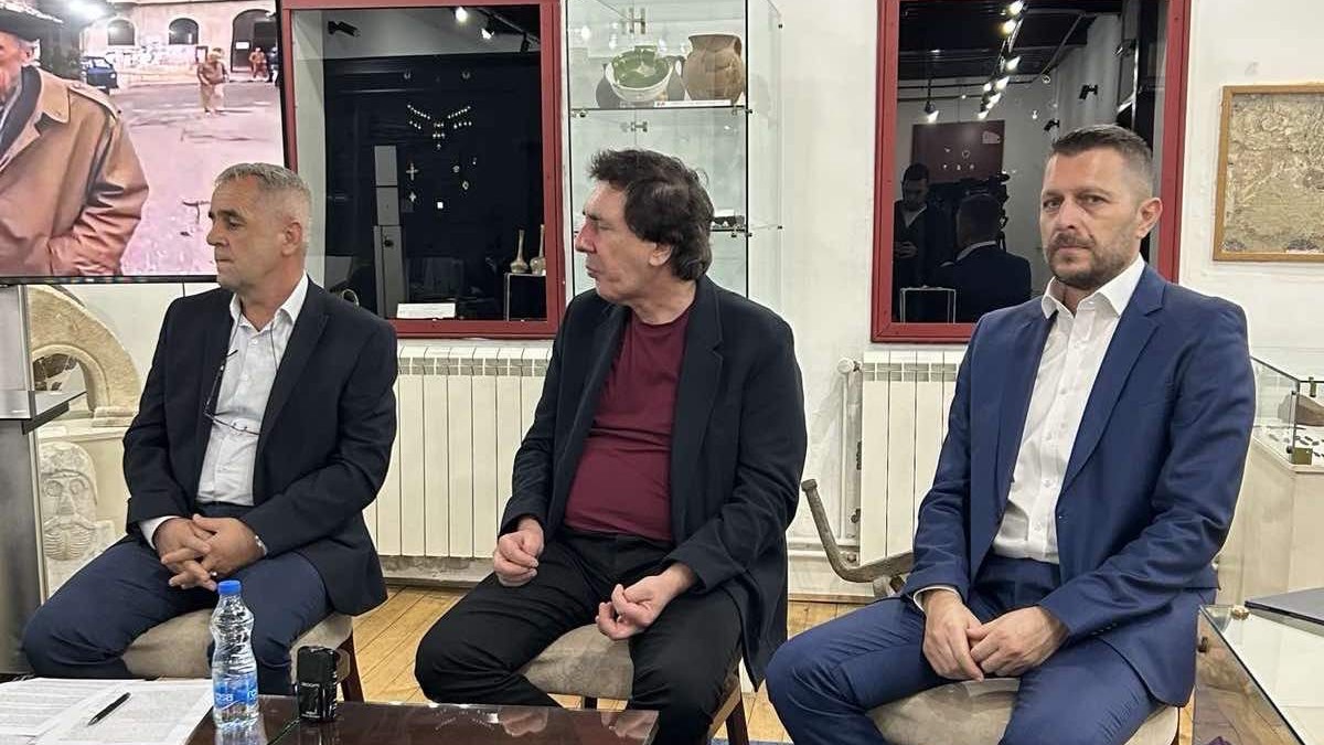 Novi Pazar: Održana tribina o životu i djelu Hivzije Hasandedića