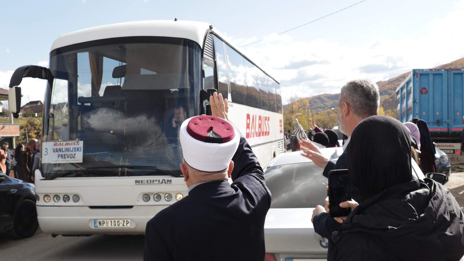 Novi Pazar: 135 maturanata i maturantica medrese Gazi Isa-beg otputovali na umru