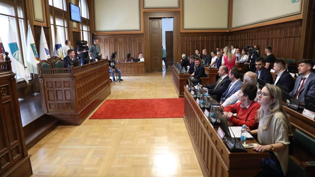 Gradsko vijeće Sarajeva dodijelilo priznanja “Počasni građanin Grada Sarajeva” američkim kongresmenima, senatorici i profesoru Pettigrewu